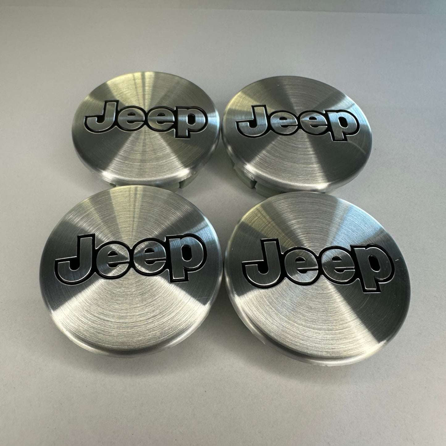 4x Jeep kompatible Nabendeckel 56mm Silber
