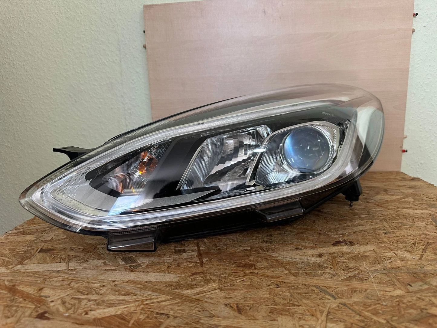 Original LED Scheinwerfer links Headlight Ford Fiesta MK 8 H1BB-13101-CH